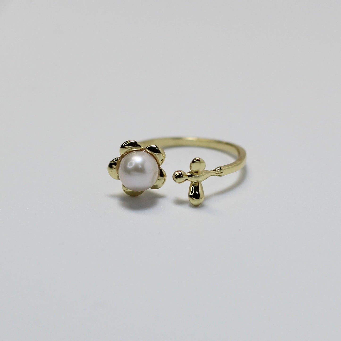 "HUMMINGBIRD KISS" ADJUSTABLE PEARL RING - Ms. Pearl