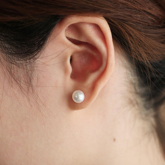 CLASSIC PEARL STUDS - Ms. Pearl