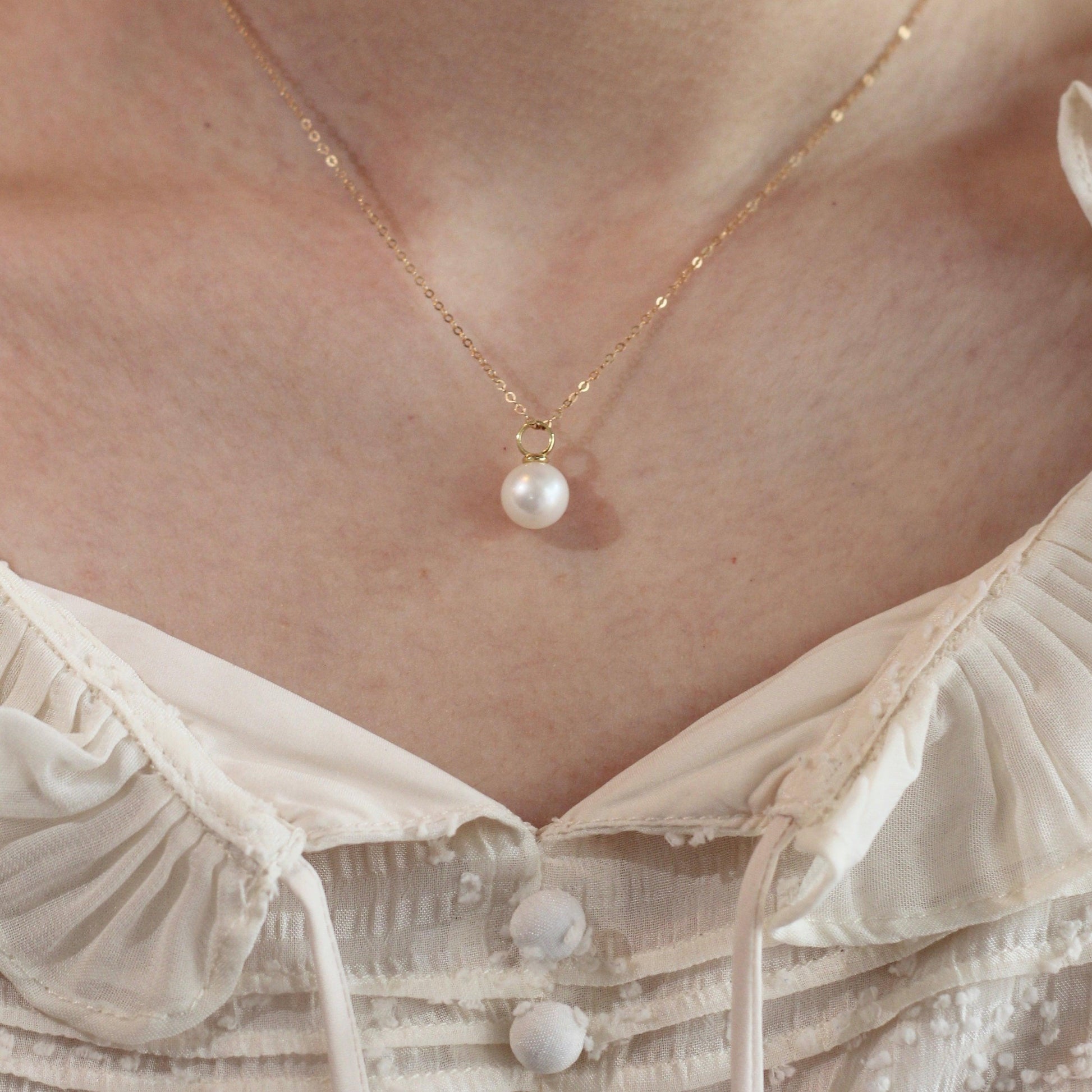 ROUND PEARL PENDANT NECKLACE - Ms. Pearl